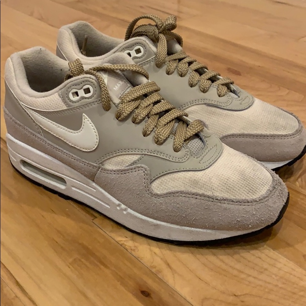 Women’s Nike Air Max